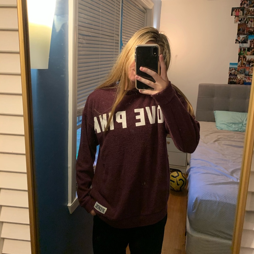 pink sweatshirt